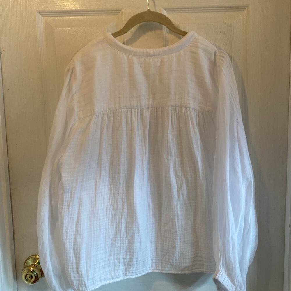 velvet by Graham & Spencer white long sleeve white cotton pullover shirt - Picture 6 of 6
